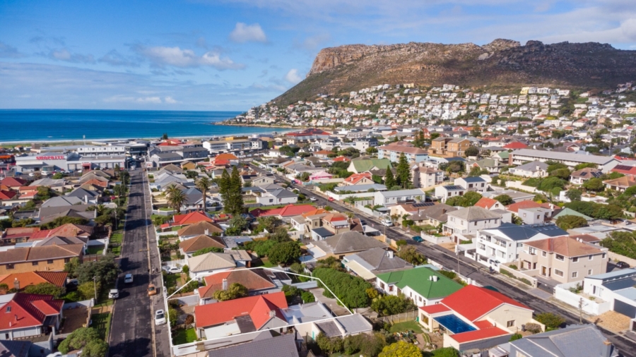 3 Bedroom Property for Sale in Fish Hoek Western Cape